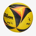 Widok całej piłki Wilson OPTX AVP Official Game Ball w perspektywie bocznej