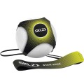 Przyrząd treningowy do piłki nożnej SKLZ Star-kick zamocowany na piłce