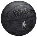 Piłka do koszykówki Wilson 7 Forge Pro z logo NBA – czarna wersja